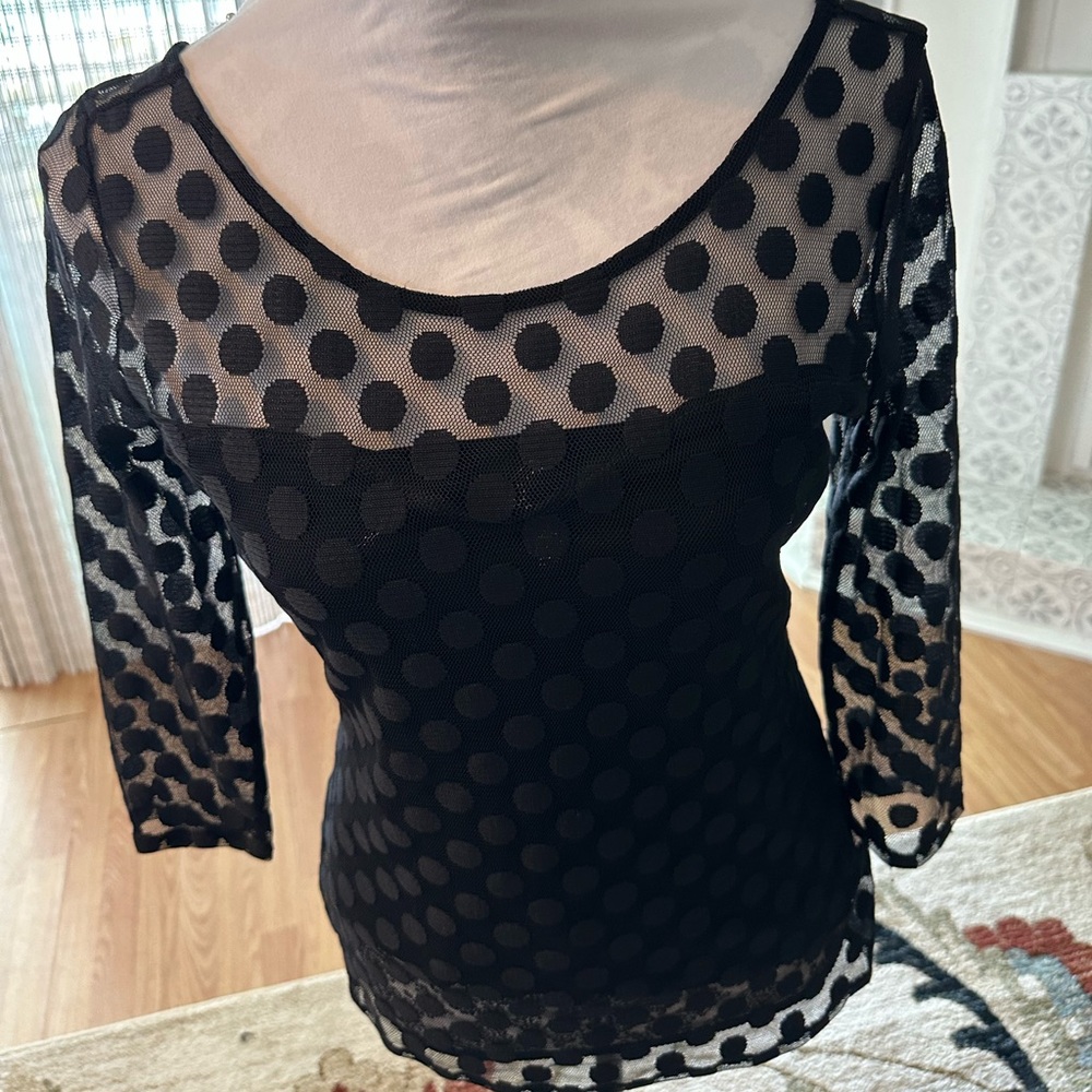 Guess Black Top Size Medium